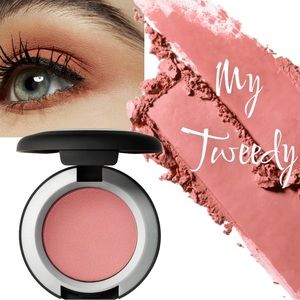 M•A•C  EYE SHADOW - My Tweedy